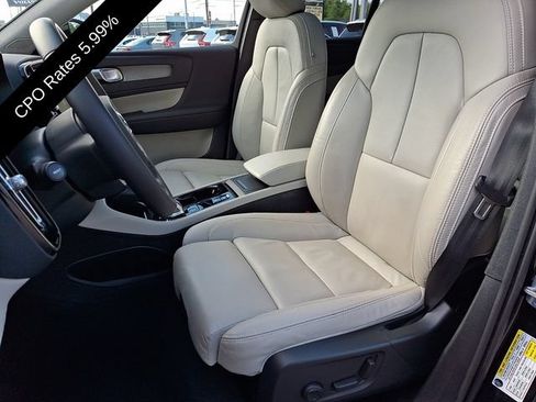 Certified 2024 Volvo XC40 B5 Plus w/ Protection Package Premier AWD/4WD image 16