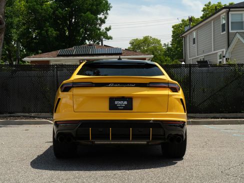 Used 2021 Lamborghini Urus AWD/4WD image 39