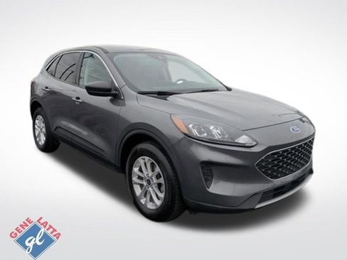 Certified 2022 Ford Escape SE w/ Cold Weather Package AWD/4WD image 1