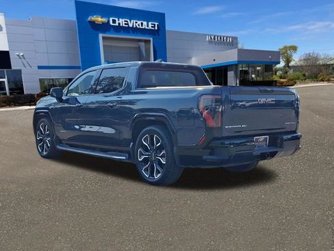 Used 2026 GMC Sierra EV Denali AWD/4WD image 25