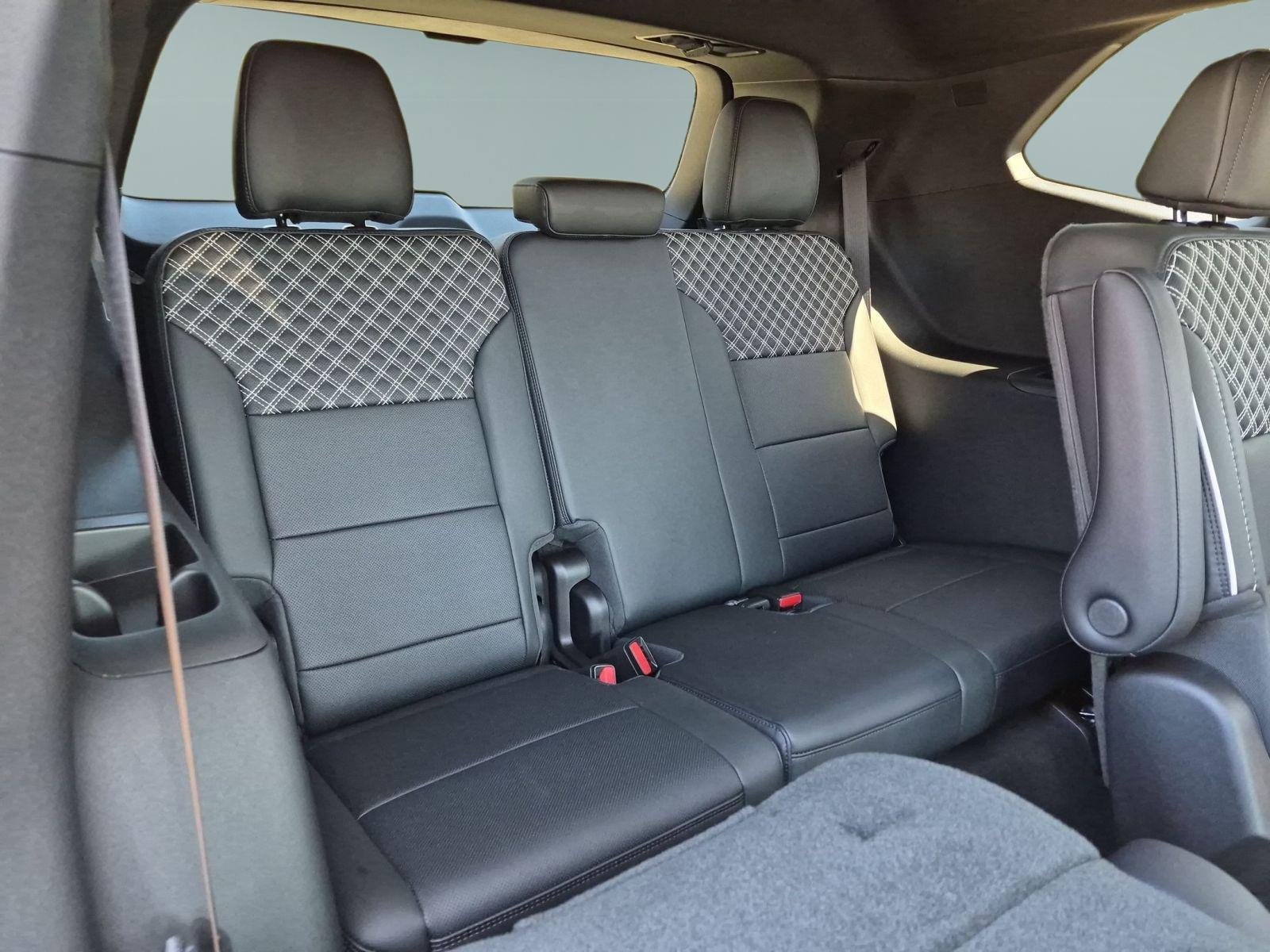 New 2026 GMC Acadia Denali w/ Super Cruise Package FWD image 27