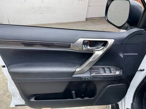 Used 2021 Lexus GX 460 Premium image 10
