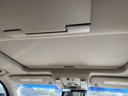 Used 2020 GMC Yukon Denali w/ Open Road Package image 14