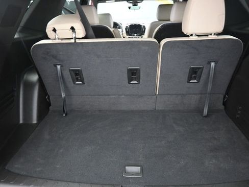 Used 2023 Chevrolet Traverse LT w/ LT Premium Package image 27