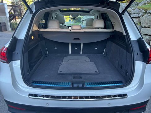Used 2020 Mercedes-Benz GLE 350 4MATIC w/ Premium Package image 40