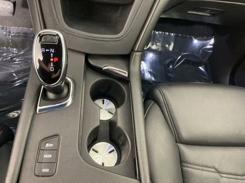 Used 2019 Cadillac XT5 Platinum AWD/4WD image 19