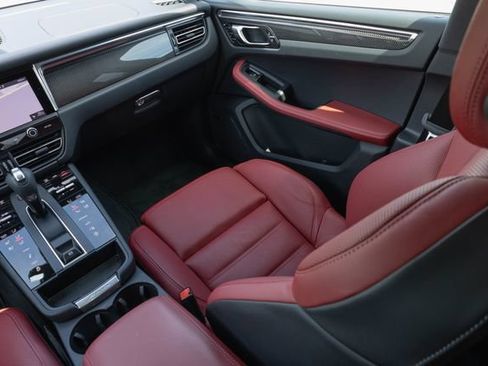 Used 2025 Porsche Macan S AWD/4WD image 26