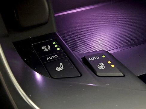 Used 2025 Lexus LX 600 4WD w/ Luxury Package image 30