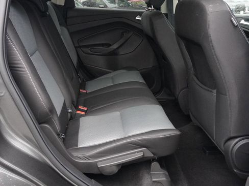 Used 2019 Ford Escape SE AWD/4WD image 25