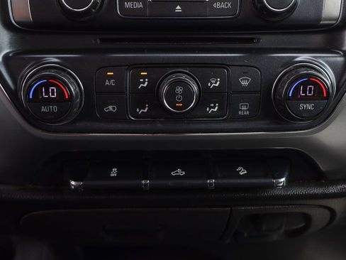 Used 2018 Chevrolet Silverado 1500 LT w/ All Star Edition image 29