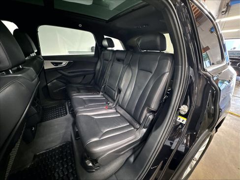 Used 2019 Audi Q7 2.0T Premium Plus w/ Premium Plus Package AWD/4WD image 27