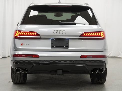 Used 2021 Audi SQ7 Prestige image 10