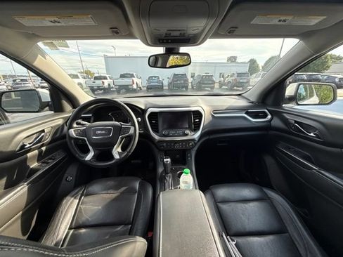 Used 2018 GMC Acadia SLT AWD/4WD image 9