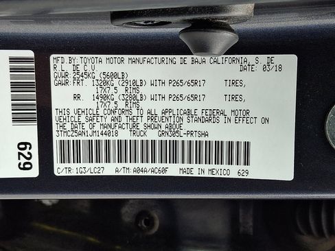 Used 2018 Toyota Tacoma TRD Sport AWD/4WD image 27