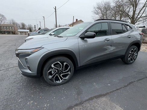 New 2026 Chevrolet Trax RS w/ Driver Confidence Package image 3