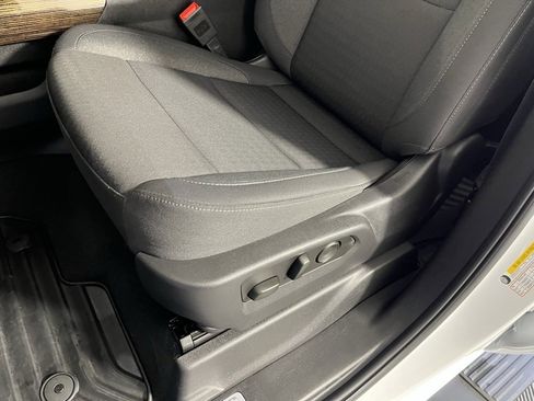 Used 2025 GMC Sierra 1500 Elevation image 18