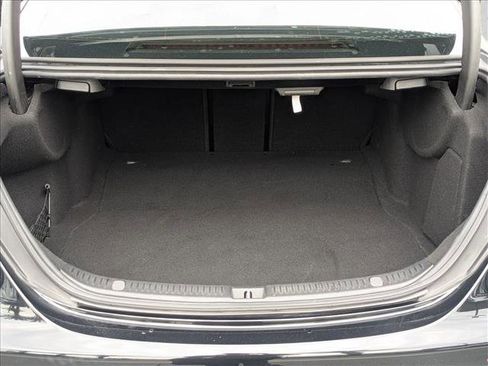 Used 2018 Mercedes-Benz E 300 image 6