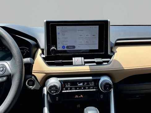 Used 2025 Toyota RAV4 XLE w/ Convenience Package FWD image 10