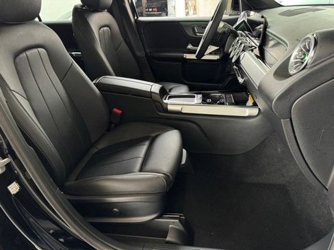 Certified 2025 Mercedes-Benz GLB 250 image 14