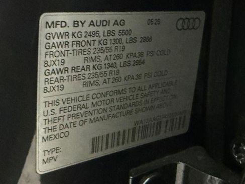 Certified 2025 Audi Q5 Premium Plus w/ Premium Plus image 19