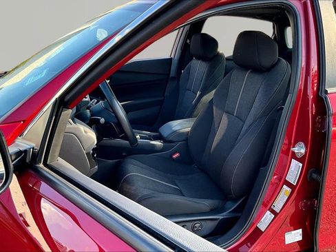 Used 2024 Honda Accord Sport image 17