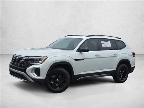 New 2026 Volkswagen Atlas Peak Edition AWD/4WD image 1