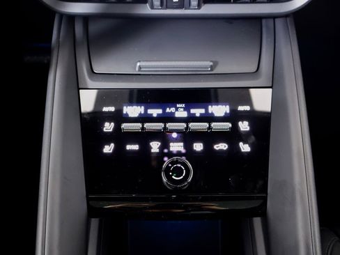 New 2026 Porsche Macan 4 Electric image 21