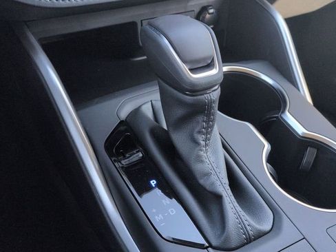 Certified 2026 Toyota Highlander XLE image 25