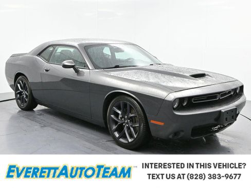 Used 2022 Dodge Challenger GT RWD image 1