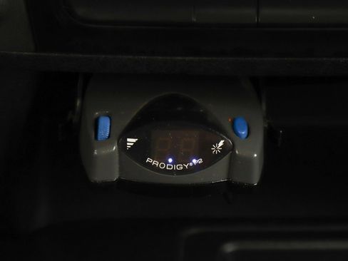 Used 2013 RAM 2500 Tradesman w/ Chrome Appearance Group image 26