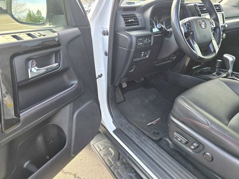Certified 2024 Toyota 4Runner TRD Off-Road Premium AWD/4WD image 22