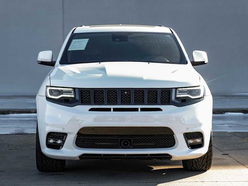 Used 2017 Jeep Grand Cherokee SRT image 6