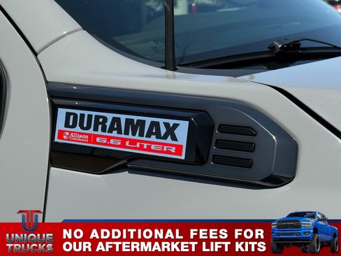 Used 2024 GMC Sierra 3500 AT4 AWD/4WD image 7