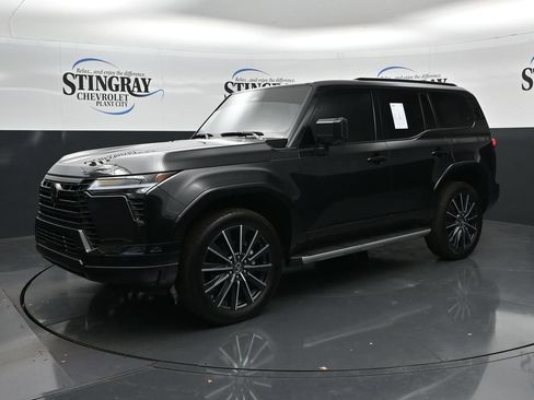 Used 2025 Lexus GX 550 w/ Cold Area Package AWD/4WD image 3