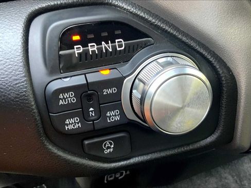 Used 2025 RAM 1500 Laramie AWD/4WD image 29