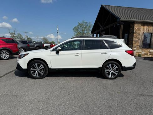 Used 2019 Subaru Outback 2.5i Limited image 3