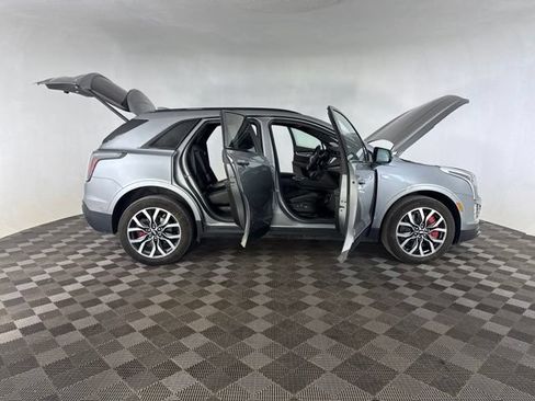 Used 2025 Cadillac XT5 Sportv w/ Technology Package AWD/4WD image 17
