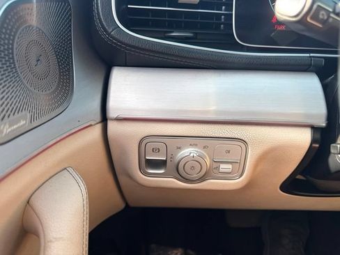 Used 2022 Mercedes-Benz GLS 450 4MATIC image 10