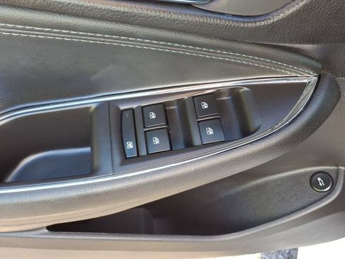Used 2017 Chevrolet Cruze Premier FWD image 23