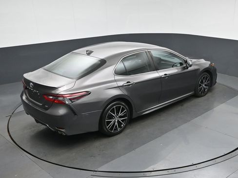 Used 2021 Toyota Camry SE FWD image 59
