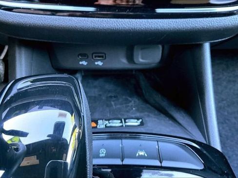 Used 2025 Buick Envista Avenir FWD image 23