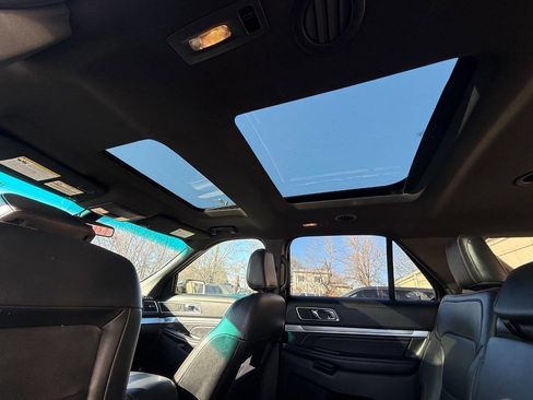 Used 2018 Ford Explorer Sport w/ Equipment Group 401A image 15