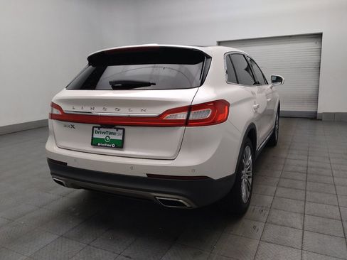 Used 2017 Lincoln MKX Reserve w/ Luxury Package FWD image 9