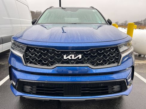 Used 2023 Kia Sorento SX image 9