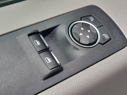 Used 2019 Ford F150 XL w/ Equipment Group 101A Mid AWD/4WD image 18