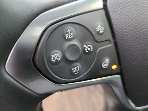 Used 2022 Chevrolet Traverse Premier AWD/4WD image 10