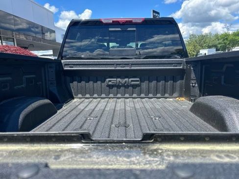 New 2026 GMC Sierra 2500 AT4 w/ AT4 Premium Plus Package AWD/4WD image 15