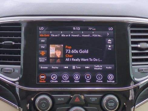 Used 2021 Jeep Grand Cherokee Limited w/ Premium Lighting Group AWD/4WD image 15