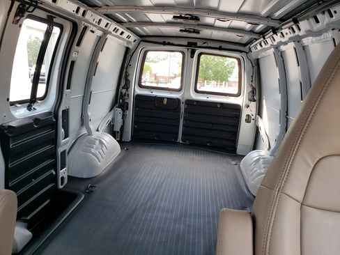 New 2025 Chevrolet Express 2500 Full-size Cargo Van w/ Driver Convenience Package image 27