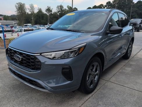 Used 2024 Ford Escape ST-Line w/ Tech Pack #1 image 3